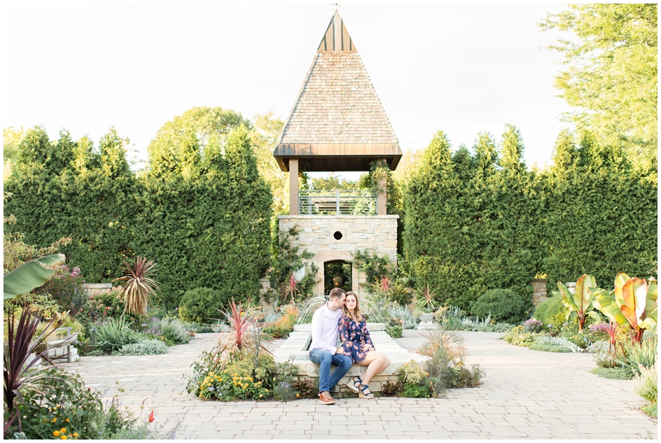 Olbrich Botanical Gardens Engagement and Romantic Sunset Olin Park | Madison engagement photographer