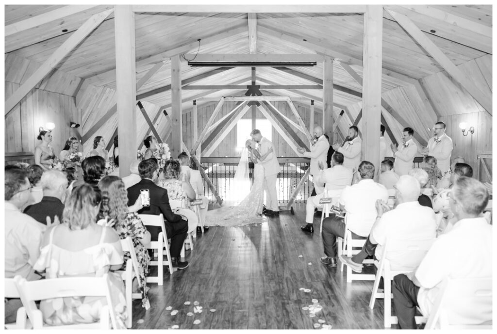 Rustic Manor 1848 Wedding Photos | Hartland, Wisconsin Wedding Venue | Hartland Wedding Photographer Chaviano Creative