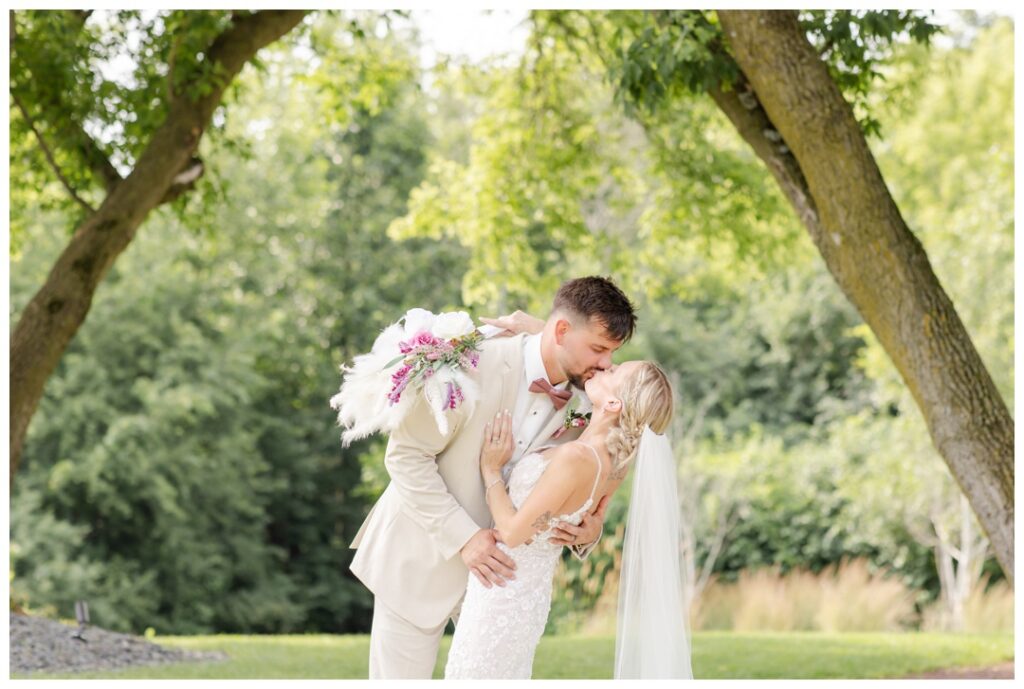 Rustic Manor 1848 Wedding Photos | Hartland, Wisconsin Wedding Venue | Hartland Wedding Photographer Chaviano Creative