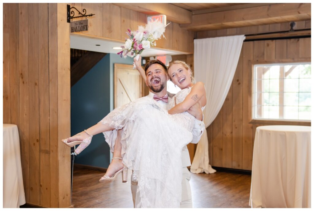 Rustic Manor 1848 Wedding Photos | Hartland, Wisconsin Wedding Venue | Hartland Wedding Photographer Chaviano Creative