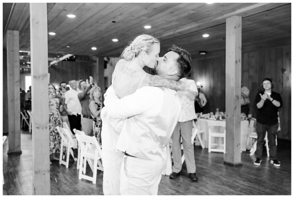 Rustic Manor 1848 Wedding Photos | Hartland, Wisconsin Wedding Venue | Hartland Wedding Photographer Chaviano Creative