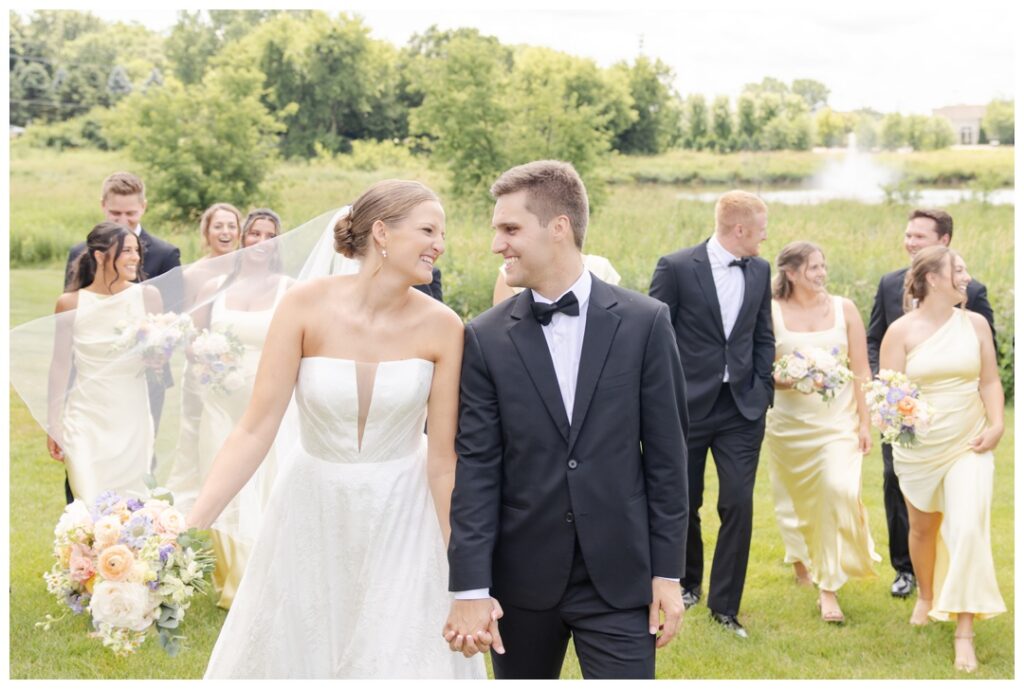 Fete Wedding Photos | Wales, Wisconsin Wedding Venue | Waukesha Wedding Photographer Chaviano Creative