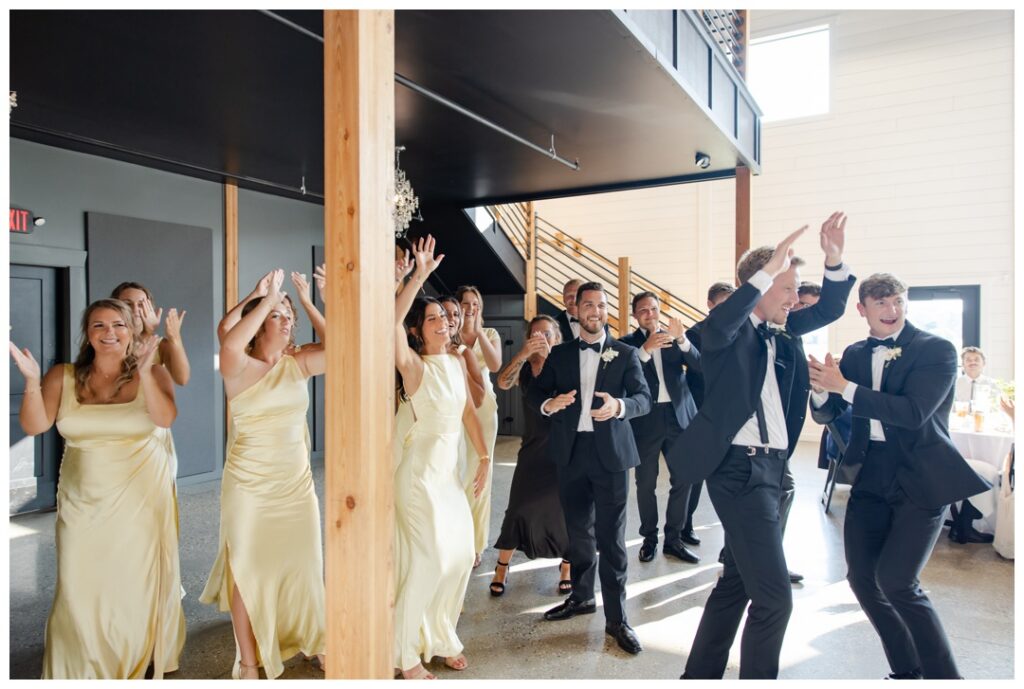 Fete Wedding Photos | Wales, Wisconsin Wedding Venue | Waukesha Wedding Photographer Chaviano Creative