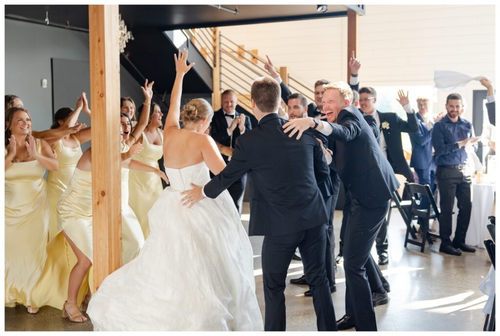 Fete Wedding Photos | Wales, Wisconsin Wedding Venue | Waukesha Wedding Photographer Chaviano Creative
