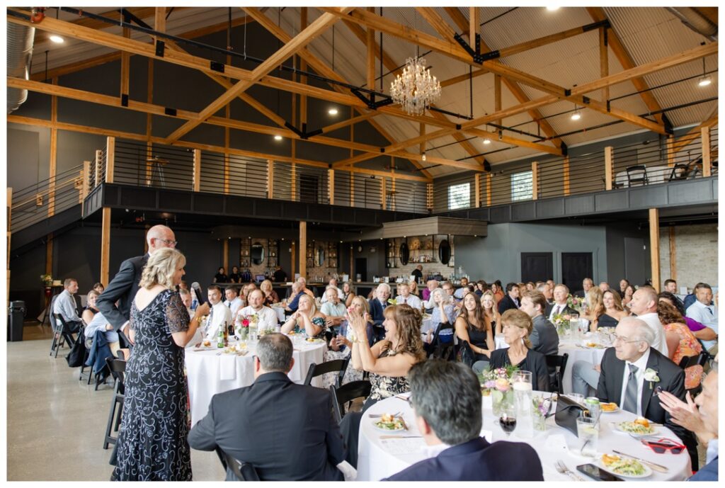 Fete Wedding Photos | Wales, Wisconsin Wedding Venue | Waukesha Wedding Photographer Chaviano Creative