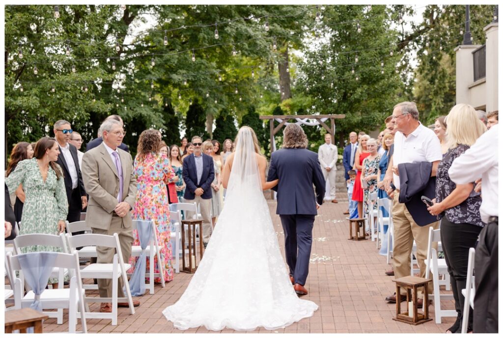 Veterans Terrace Wedding Photos | Burlington, Wisconsin Wedding Venue | Burlington Wedding Photographer Chaviano Creative